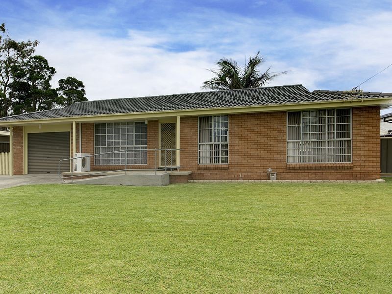 41 Poplar Avenue, Albion Park Rail NSW 2527
