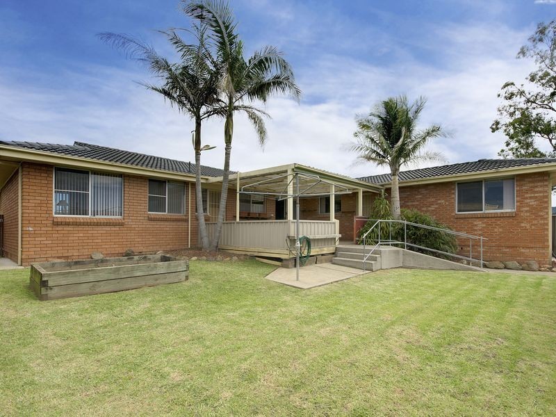 41 Poplar Avenue, Albion Park Rail NSW 2527