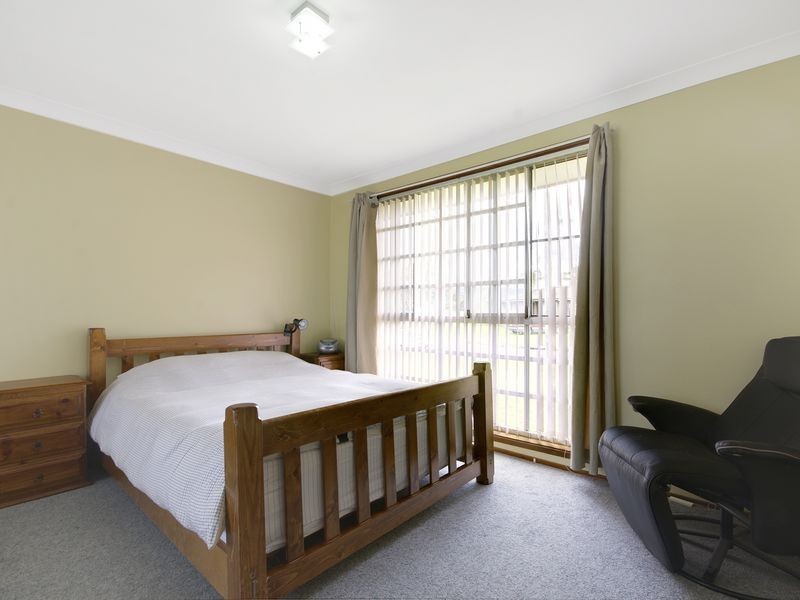 41 Poplar Avenue, Albion Park Rail NSW 2527