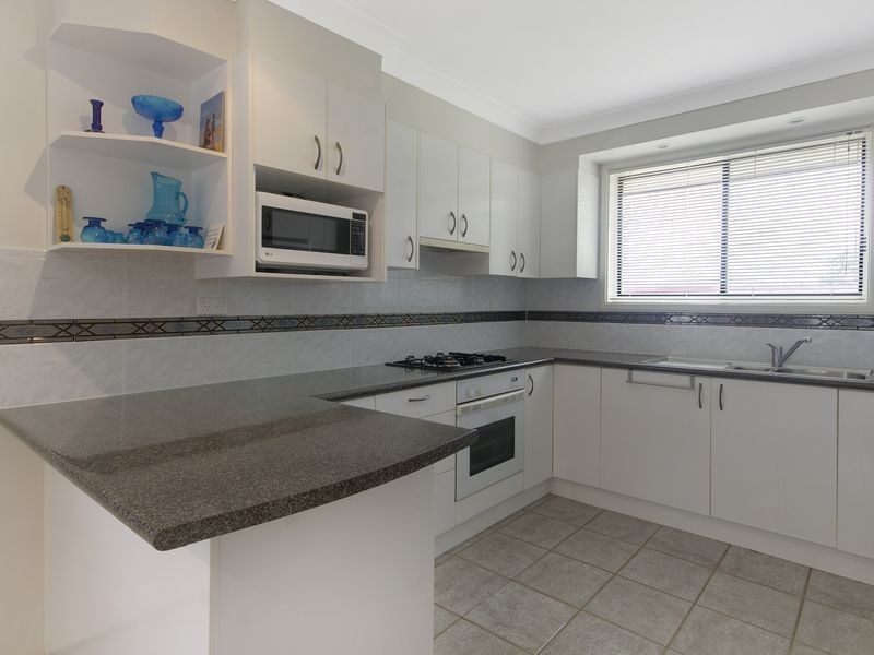 14 Figtree Street, Albion Park Rail NSW 2527