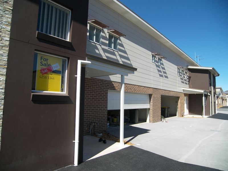 1/187 Tongarra Road, Albion Park NSW 2527