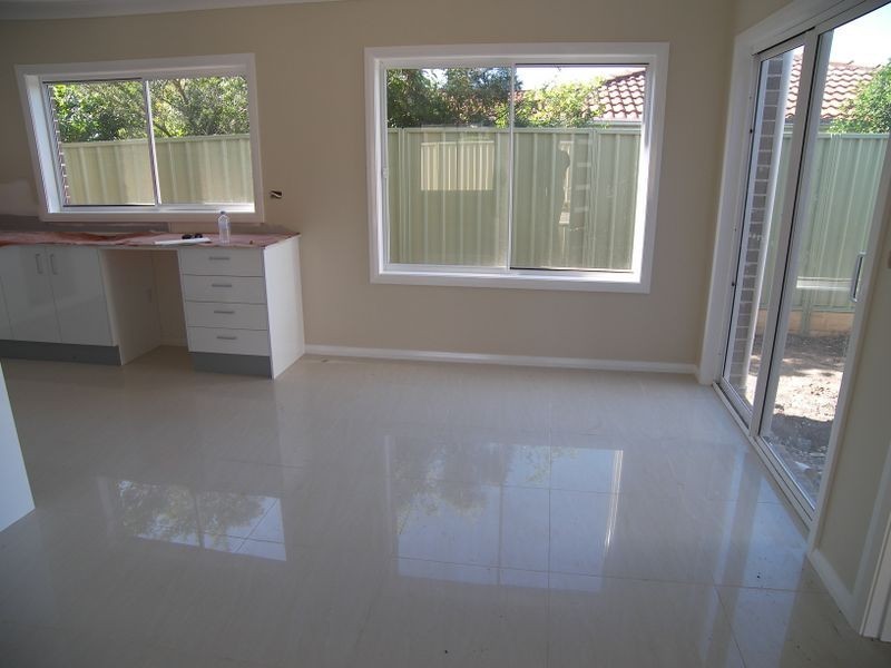 5/187 Tongarra Road, Albion Park NSW 2527