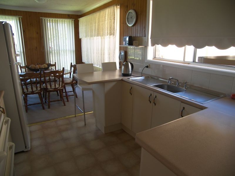 14 Rose Avenue, Albion Park Rail NSW 2527