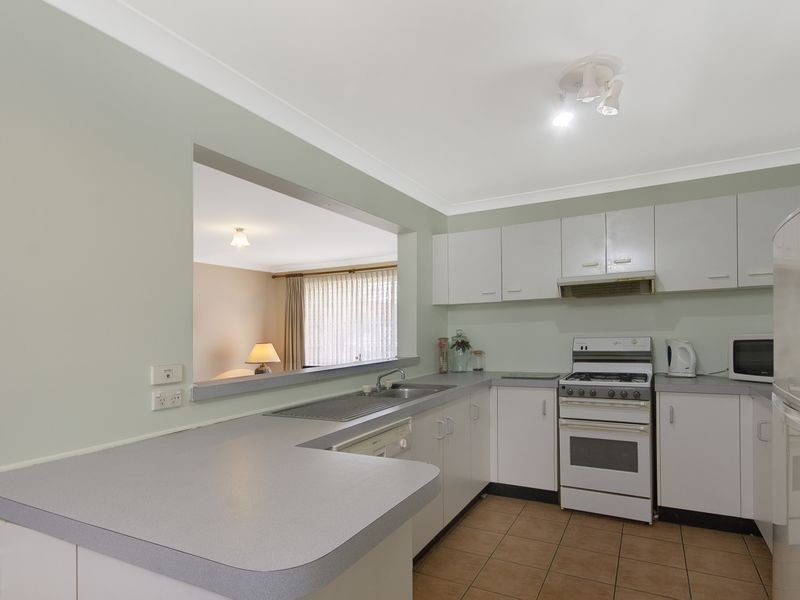 17 Smith Ave, Albion Park NSW 2527