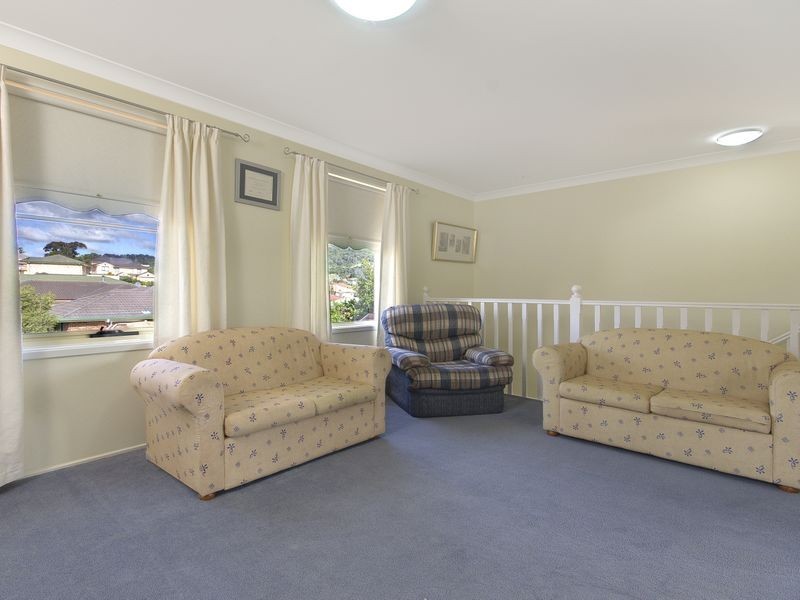 30 Downes Drive, Albion Park NSW 2527