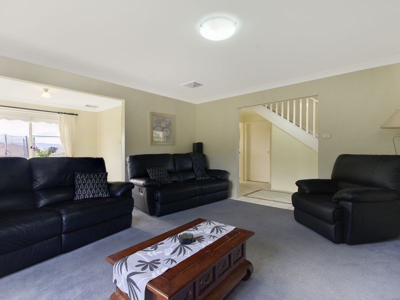 30 Downes Drive, Albion Park NSW 2527