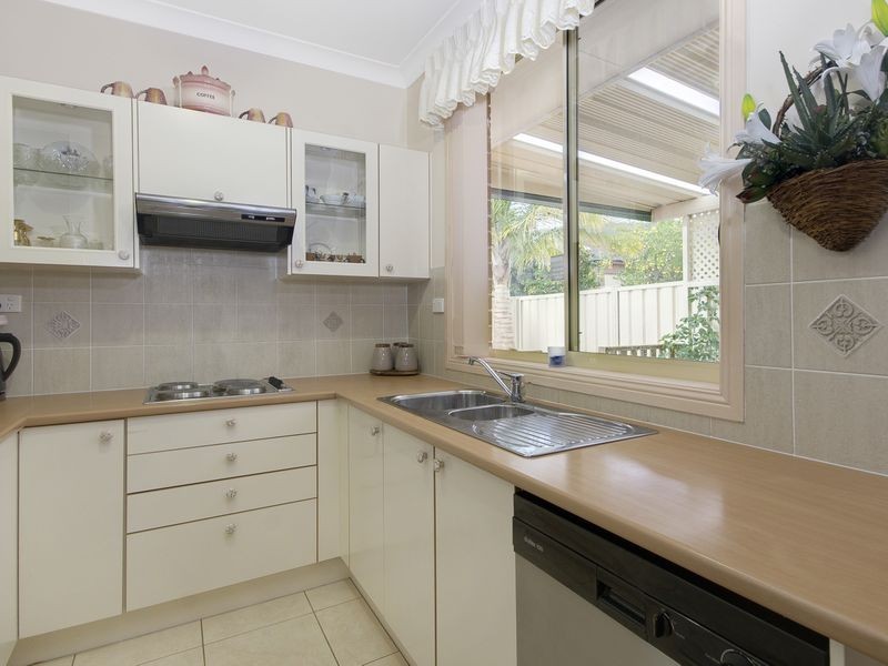 1/72-74 Daintree Drive, Albion Park NSW 2527