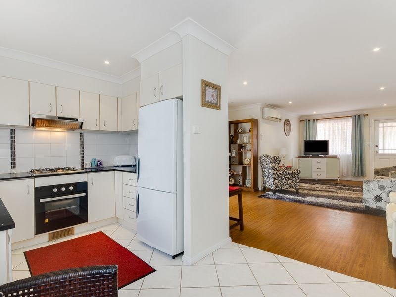 3/11-13 Colville Street, Flinders NSW 2529