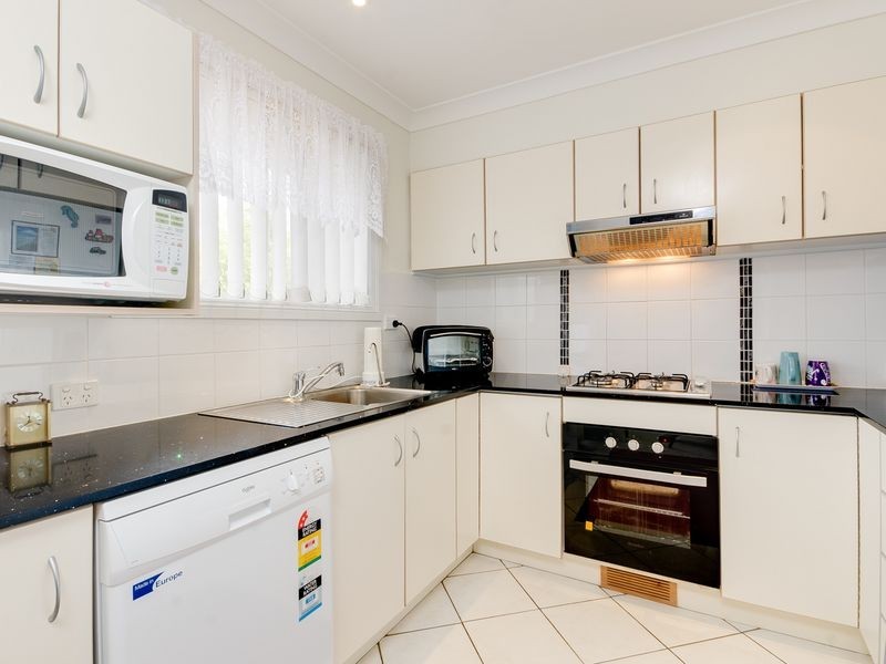 3/11-13 Colville Street, Flinders NSW 2529
