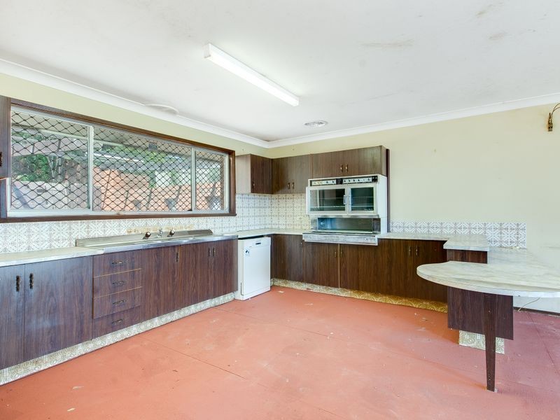 61 Cuthbert Drive, Mount Warrigal NSW 2528