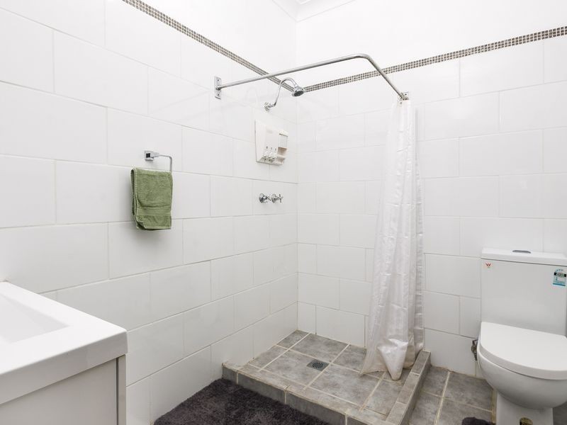 210 Princes Highway, Albion Park Rail NSW 2527