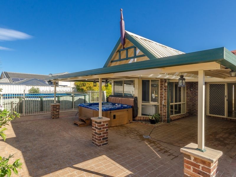 27 Lucas Drive, Horsley NSW 2530