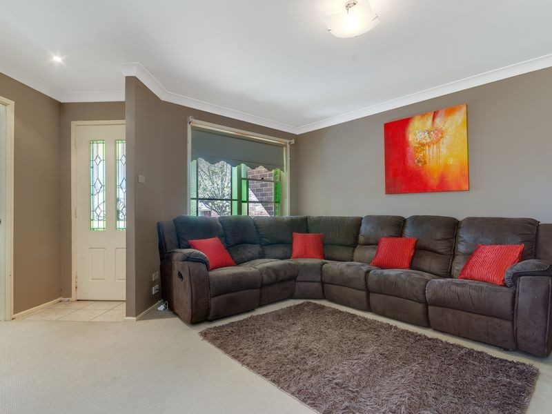 27 Lucas Drive, Horsley NSW 2530