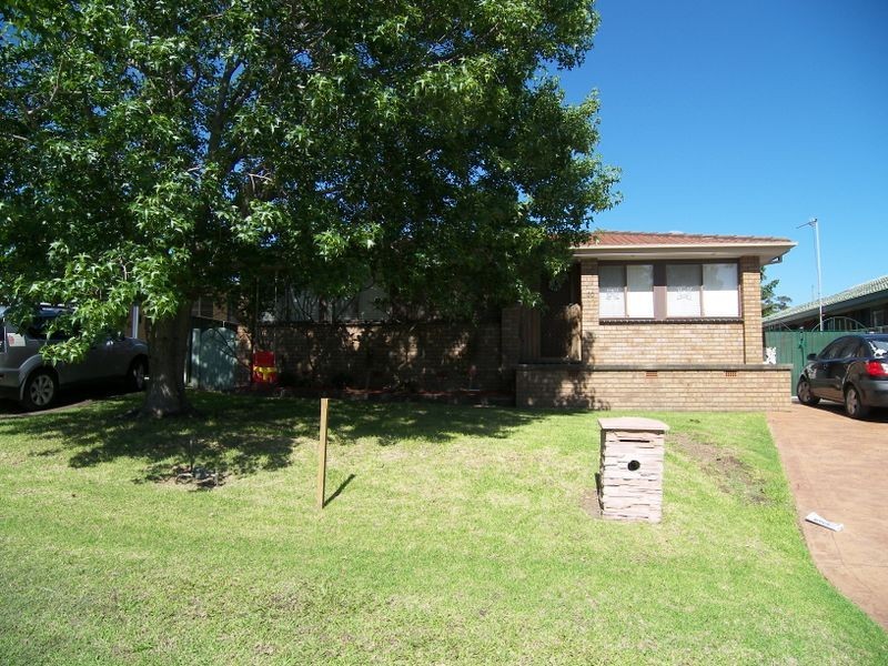 30 Elm Street, Albion Park Rail NSW 2527