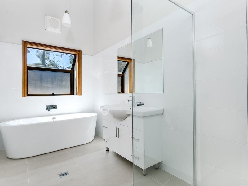 55 Crest Road, Albion Park NSW 2527