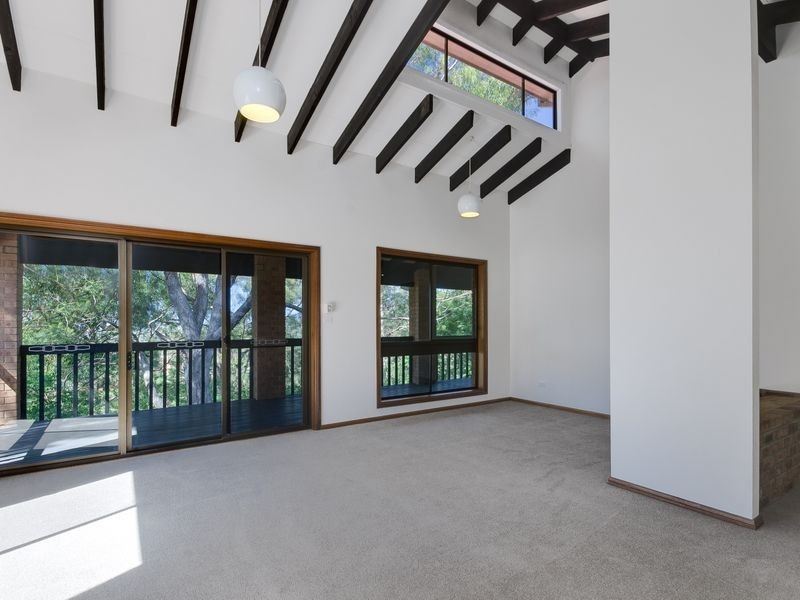 55 Crest Road, Albion Park NSW 2527