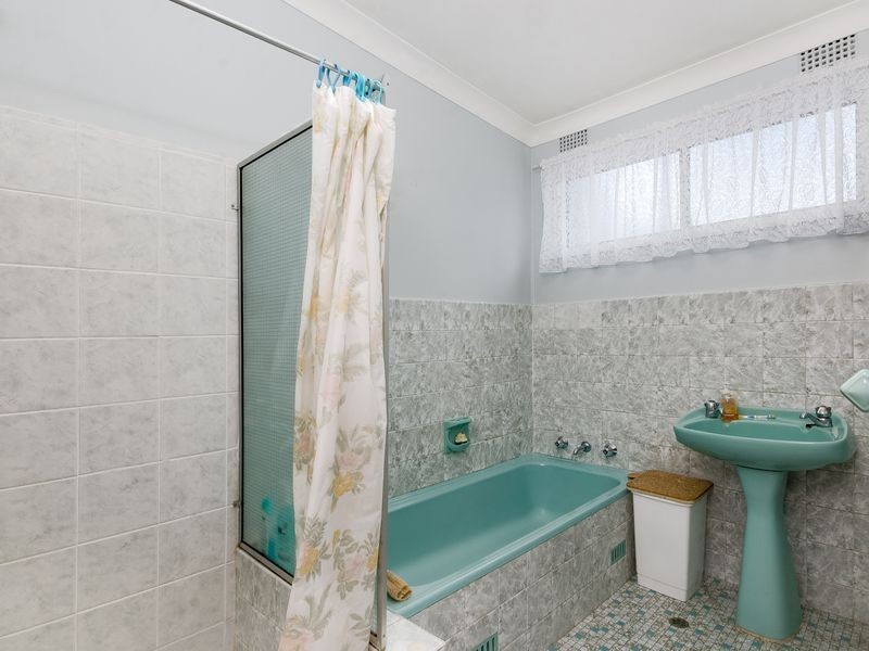 299 Reddall Parade, Mount Warrigal NSW 2528