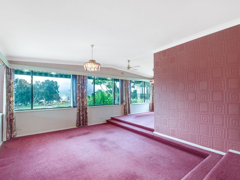 299 Reddall Parade, Mount Warrigal NSW 2528