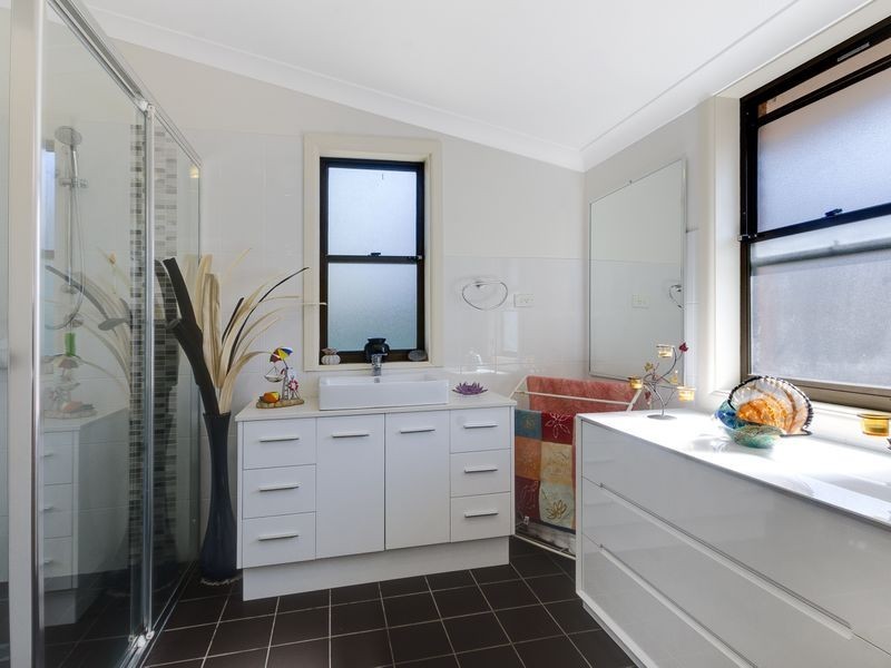 176 Princes Hwy, Dapto NSW 2530