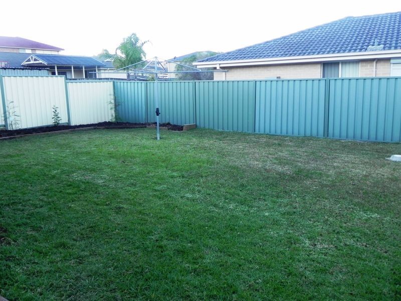 9 Selwyn Grove, Horsley NSW 2530