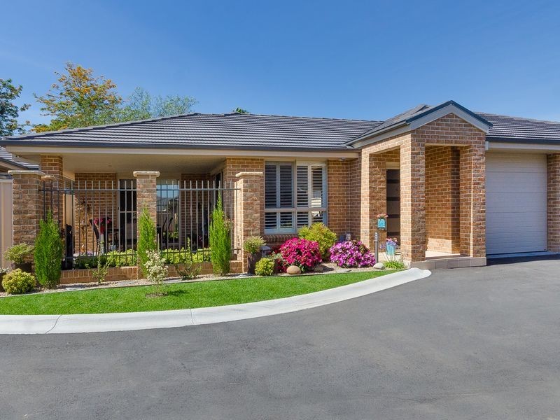 4/12 Propane Street, Albion Park NSW 2527
