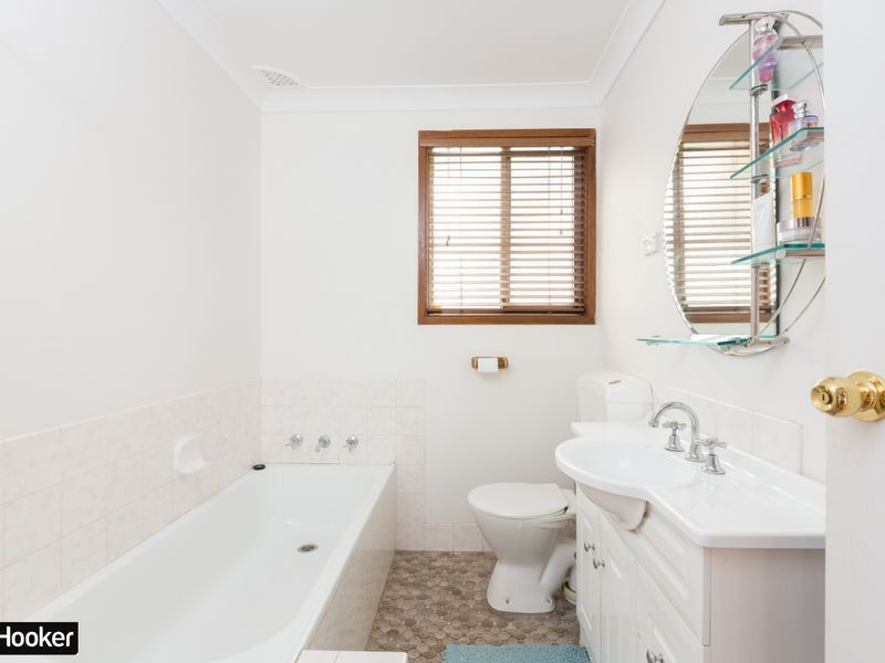 48 Laurel Street, Albion Park Rail NSW 2527