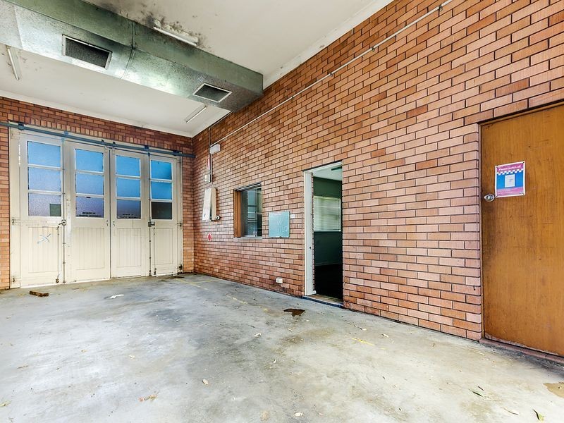 180 Princes Hwy, Albion Park Rail NSW 2527