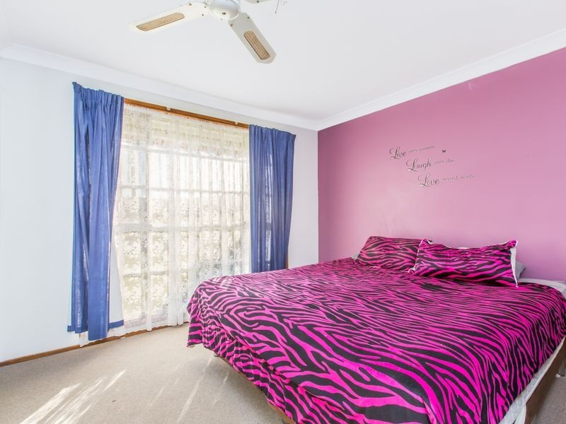 55 Poplar Ave, Albion Park Rail NSW 2527
