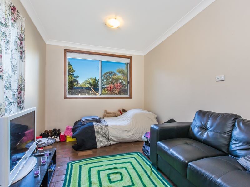 55 Poplar Ave, Albion Park Rail NSW 2527