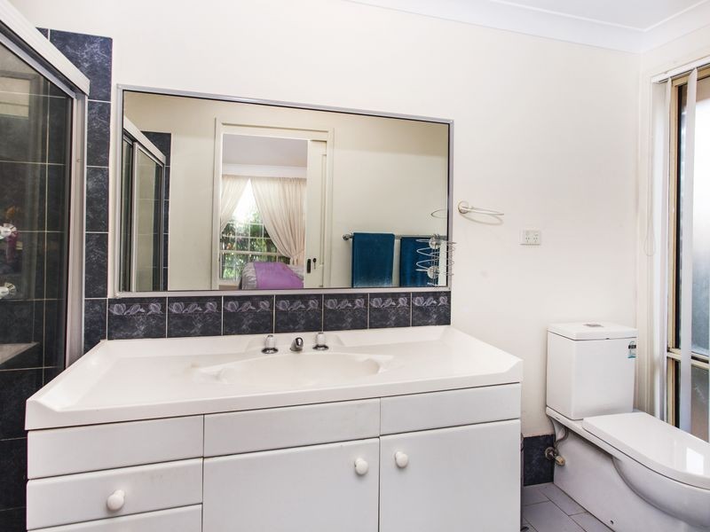 3 Swan Place, Albion Park NSW 2527