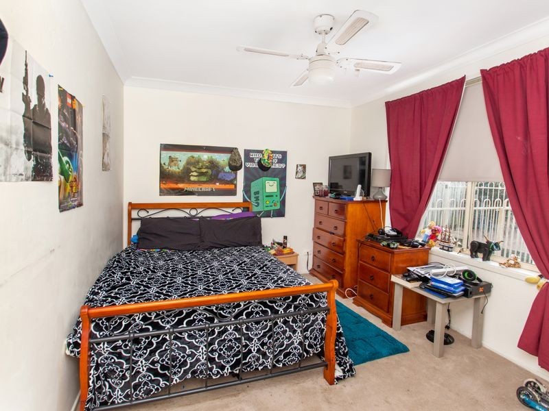 3 Swan Place, Albion Park NSW 2527