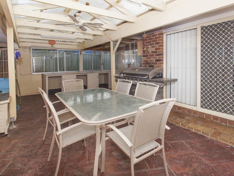 3 Swan Place, Albion Park NSW 2527