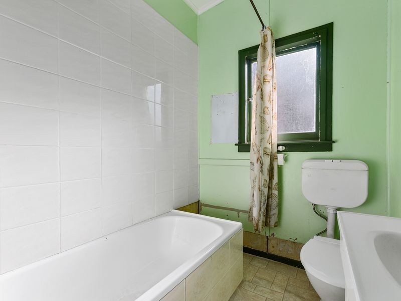 74 Bambil Crescent, Dapto NSW 2530