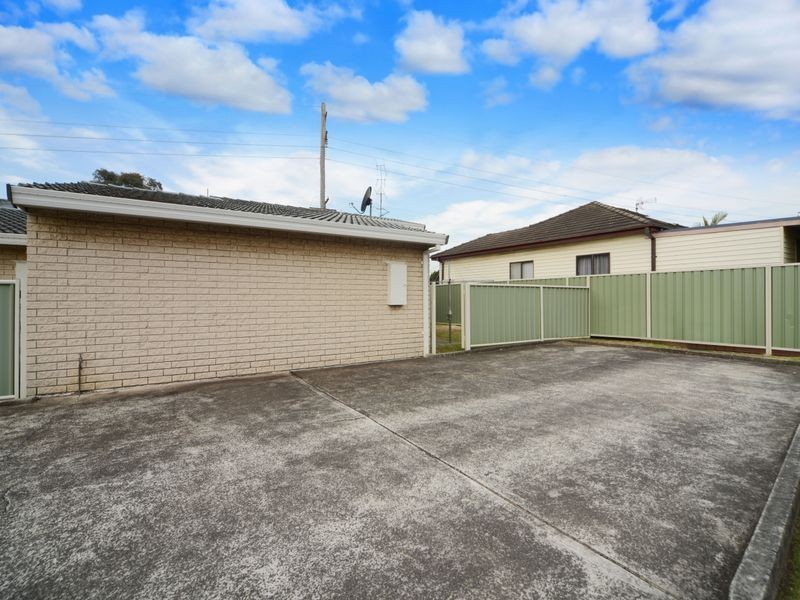1/128-130 Terry Street, Albion Park NSW 2527