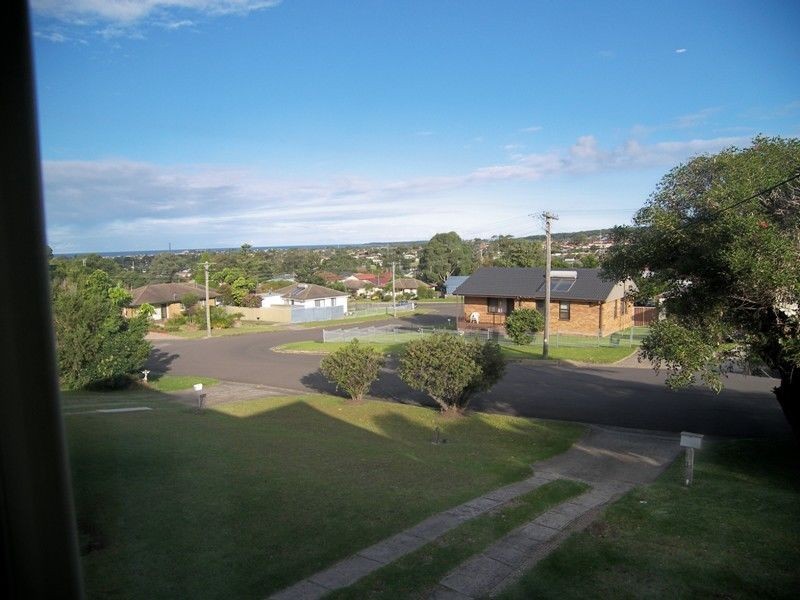 18 Hardwick Crescent, Mount Warrigal NSW 2528
