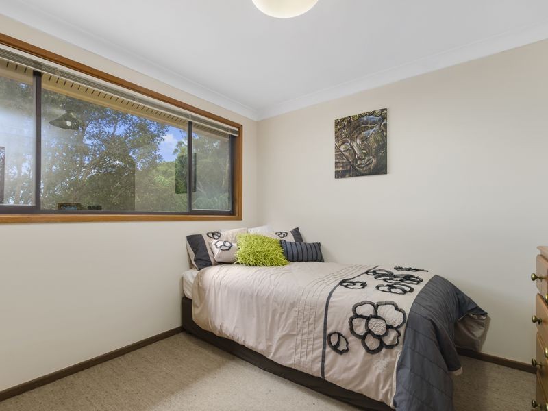 144 Captain Cook Drive, Barrack Heights NSW 2528