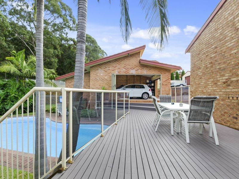 144 Captain Cook Drive, Barrack Heights NSW 2528