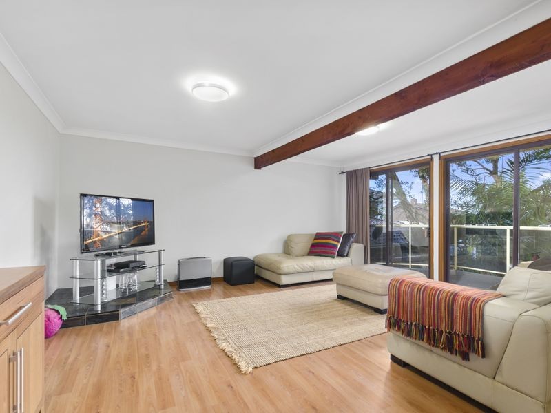 144 Captain Cook Drive, Barrack Heights NSW 2528