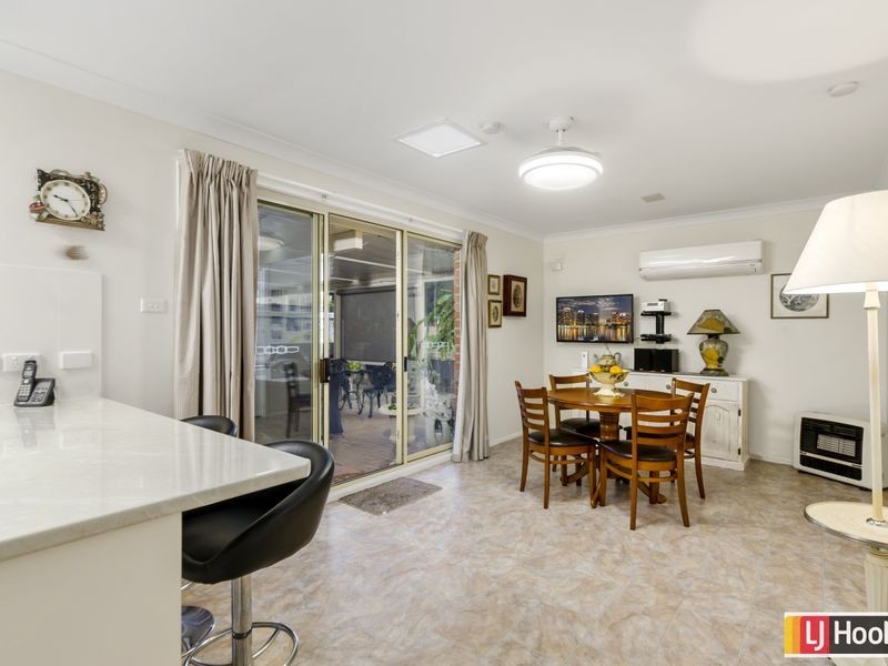 6 Manning Place, Albion Park NSW 2527