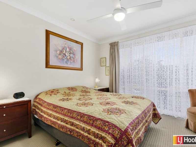 6 Manning Place, Albion Park NSW 2527