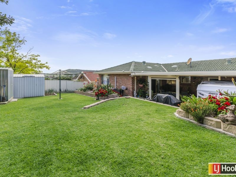 6 Manning Place, Albion Park NSW 2527