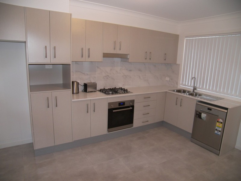 60 Stephanie Avenue, Warilla NSW 2528