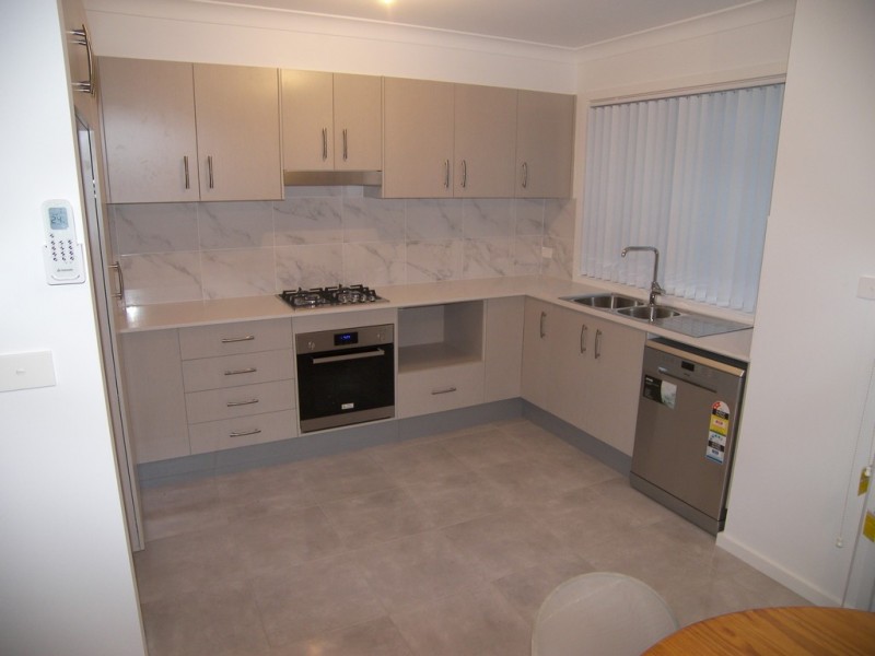 60B Stephanie Avenue, Warilla NSW 2528