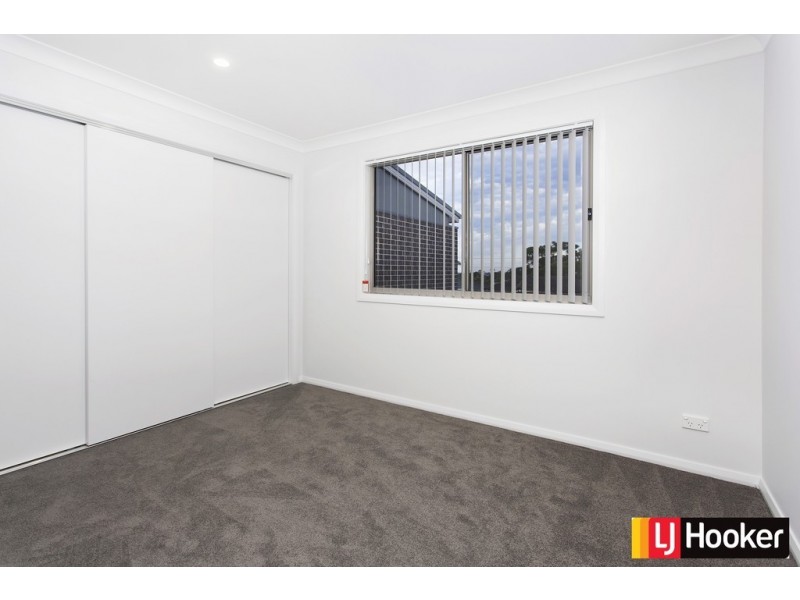 2/3 Kempt Street, Barrack Heights NSW 2528