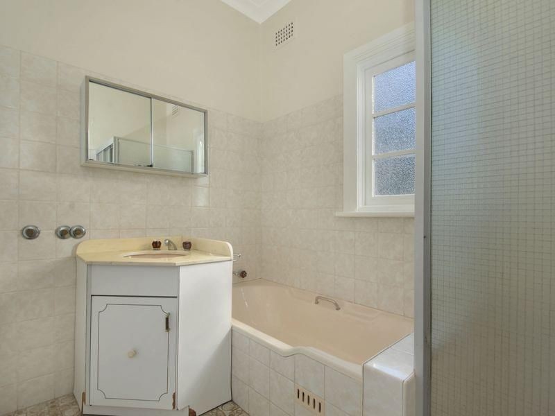 13 Bellevue Road, Figtree NSW 2525