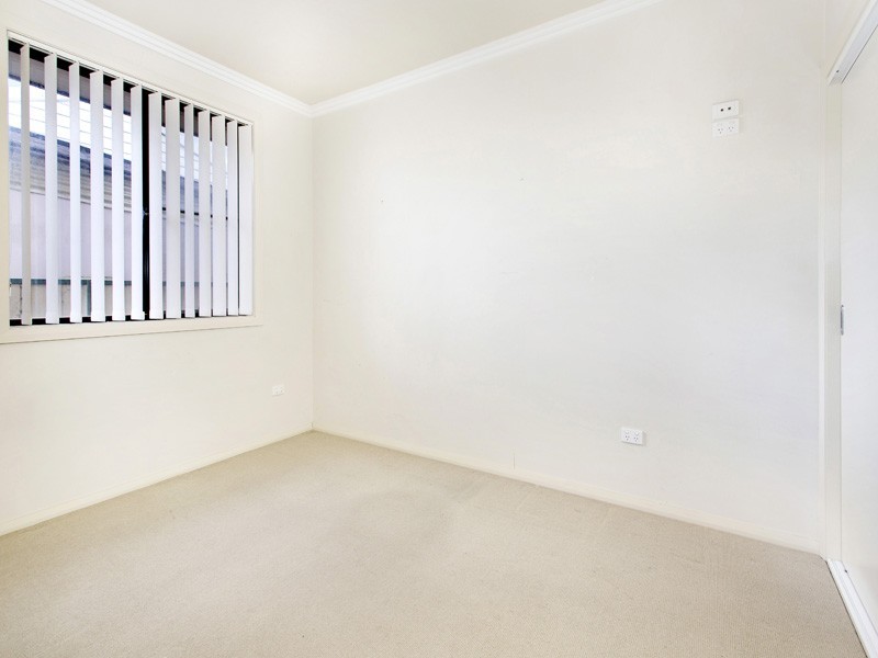 2/1 Buroo Street, Albion Park Rail NSW 2527