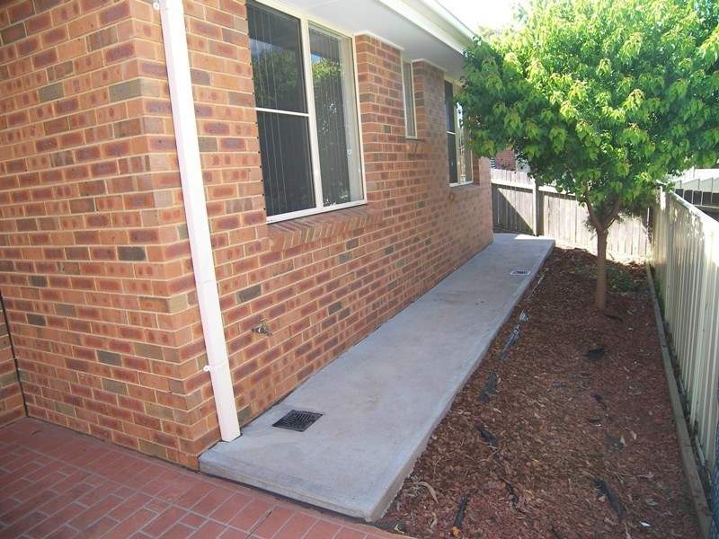 2/6 Serrata Place, Cordeaux Heights NSW 2526