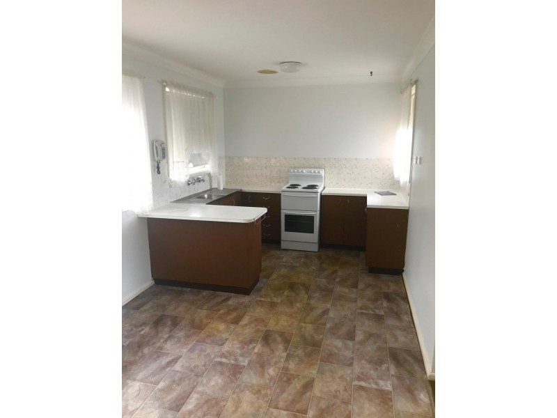 3 Kanahooka Street, Albion Park Rail NSW 2527