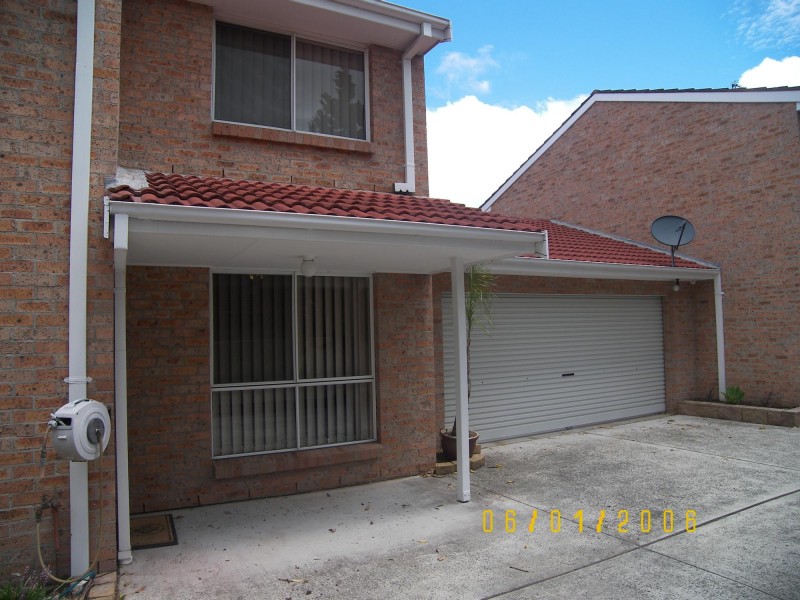 2/50 Bateman Ave, Albion Park Rail NSW 2527
