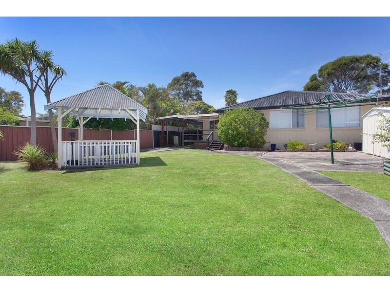 4 Gumnut Street, Albion Park Rail NSW 2527